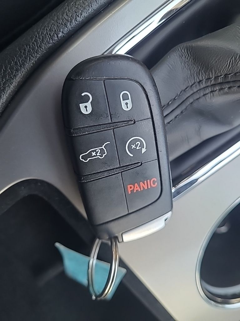 used 2021 Jeep Grand Cherokee car, priced at $22,466