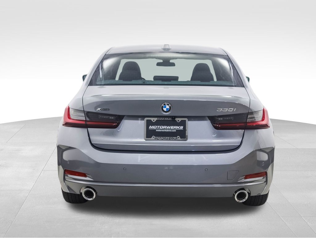 Thumbnail: 2025 BMW 3 Series - 5
