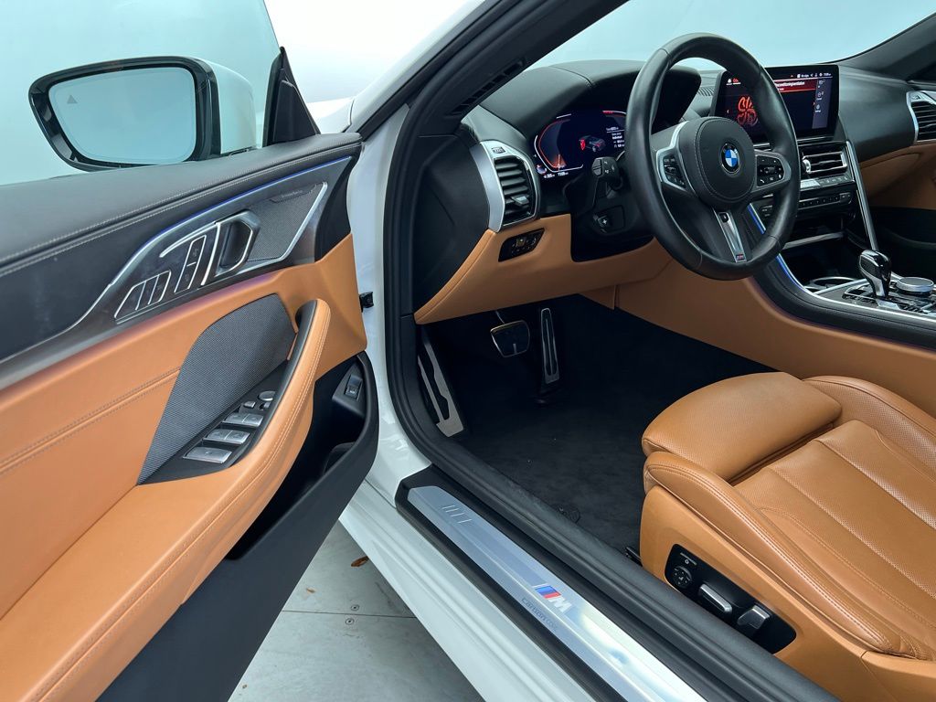 2024 BMW 8 Series 840i 28