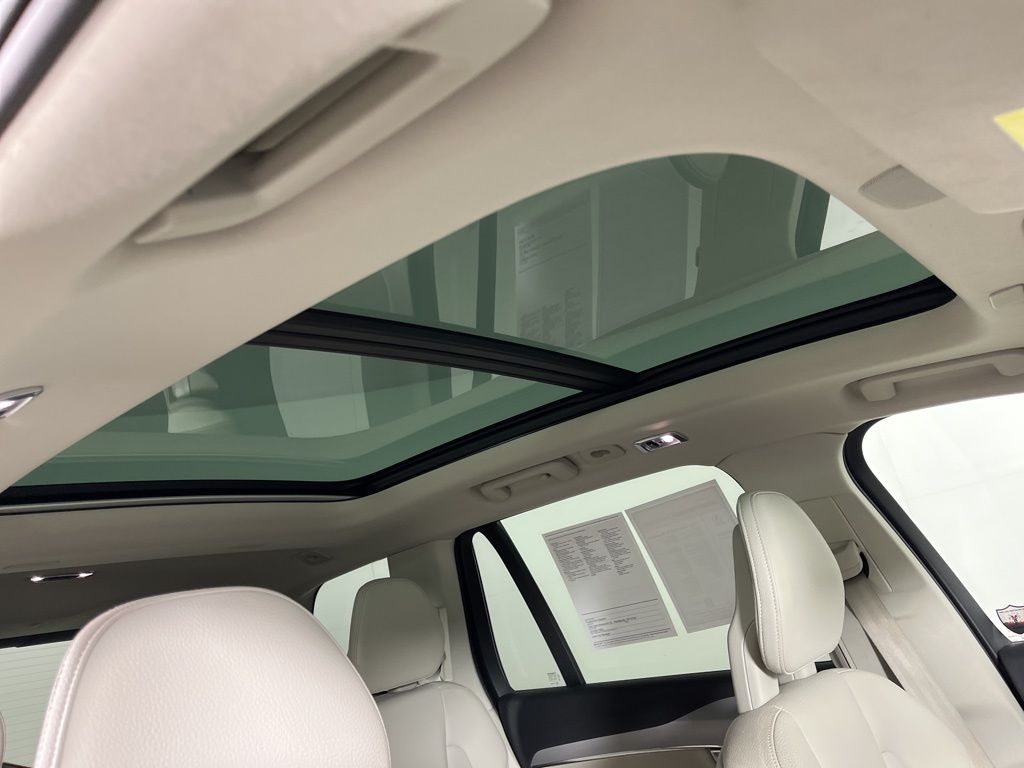 Thumbnail: 2022 Volvo XC90 - 7