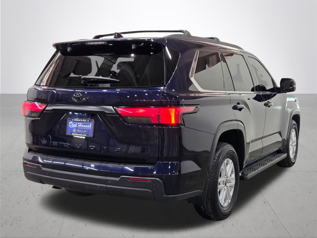 2023 Toyota Sequoia SR5