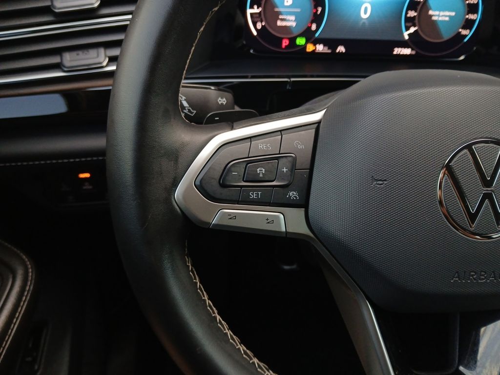 Used Car 2024 Volkswagen Atlas  2.0t Se W/technology For Sale Under $30,000 In Austin, Texas