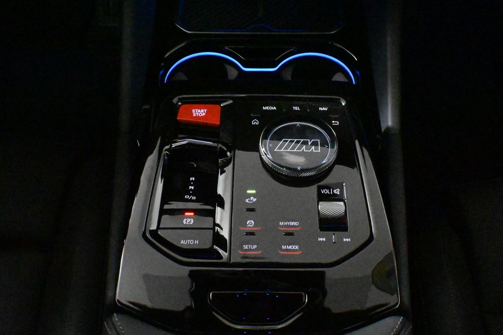 Thumbnail: 2025 BMW M5 - 27