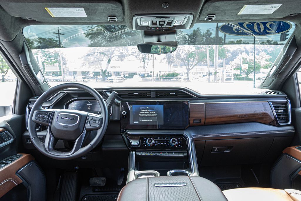 Used 2025 White GMC Denali Ultimate image 21