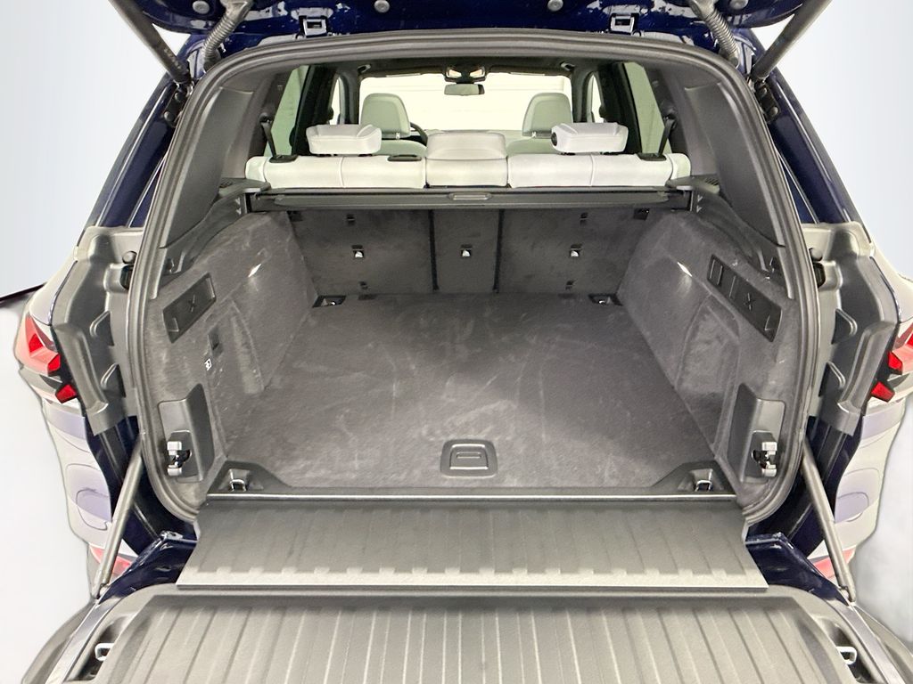 Thumbnail: 2026 BMW X5 - 27