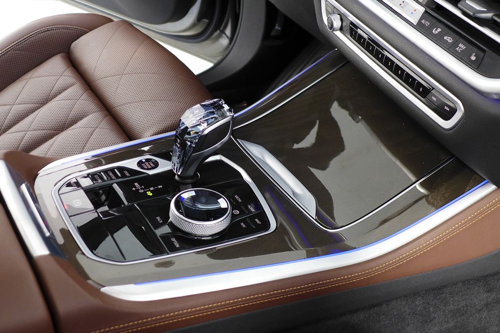 Thumbnail: 2023 BMW X5 - 15