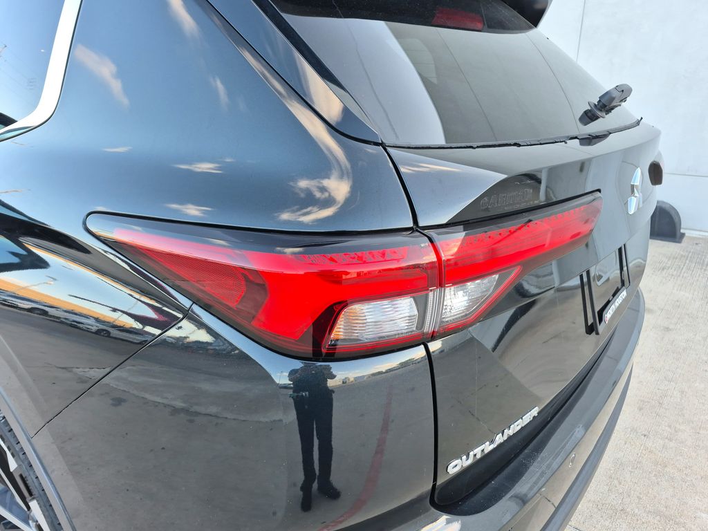 2022 Mitsubishi Outlander ES Black at DeMontrond Automotive Group