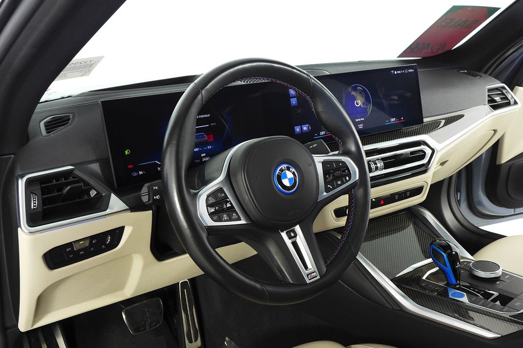 Thumbnail: 2023 BMW i4 - 31