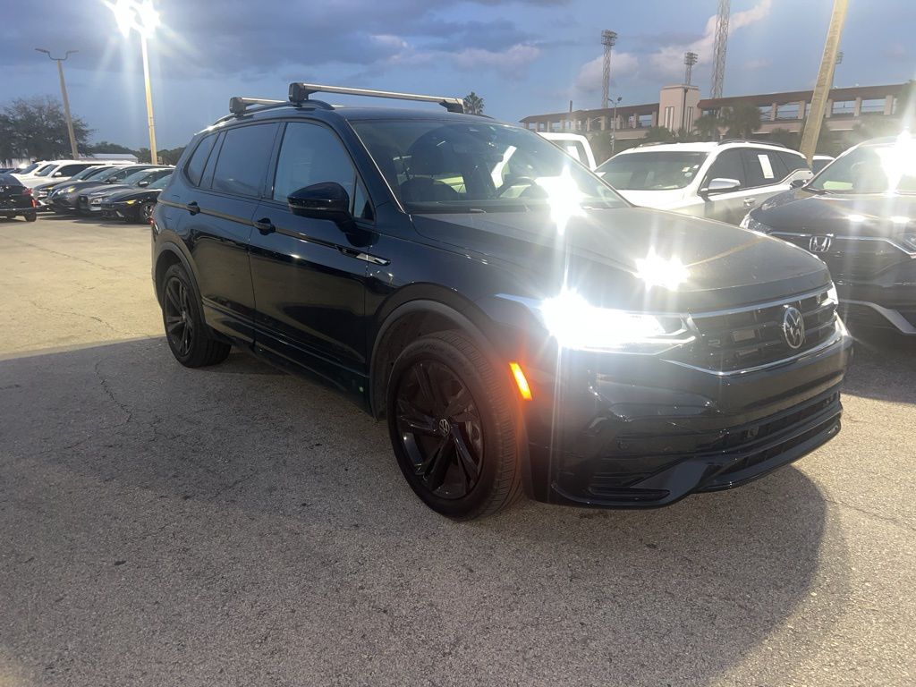 2023 Volkswagen Tiguan 2.0T SE R-Line Black 2