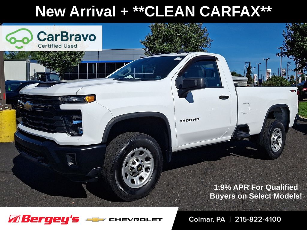 Summit White 2024 Chevrolet Silverado 3500HD Pickup Truck Four-Wheel Drive Automatic