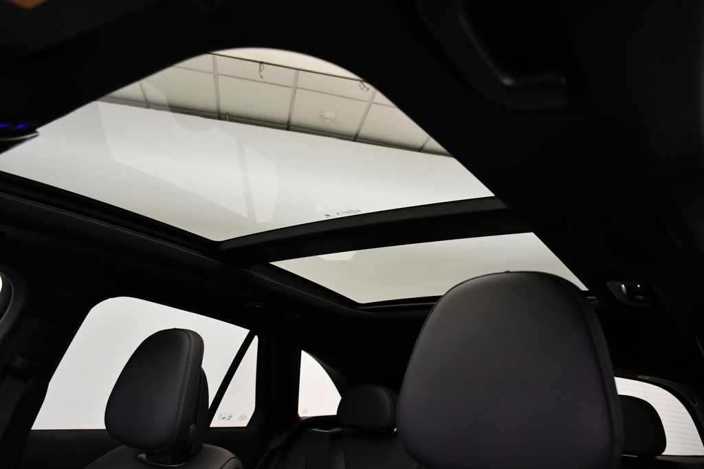 Thumbnail: 2026 Mercedes-Benz GLC - 17