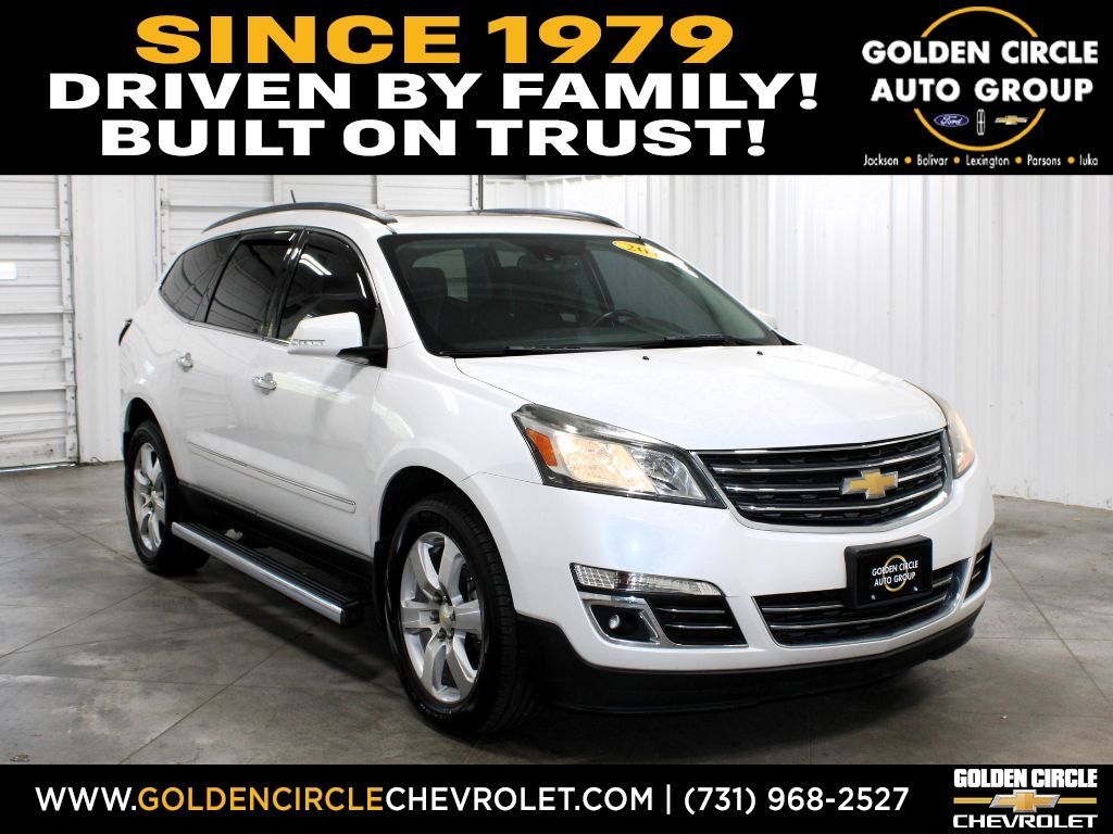White (Iridescent Pearl Tricoat) 2017 Chevrolet Traverse SUV / Crossover Front-Wheel Drive 6-Speed Automatic