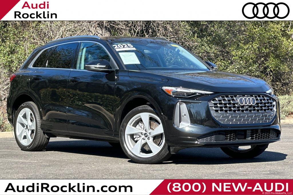 2025 Audi Q5 quattro Premium Plus 40 TFSI