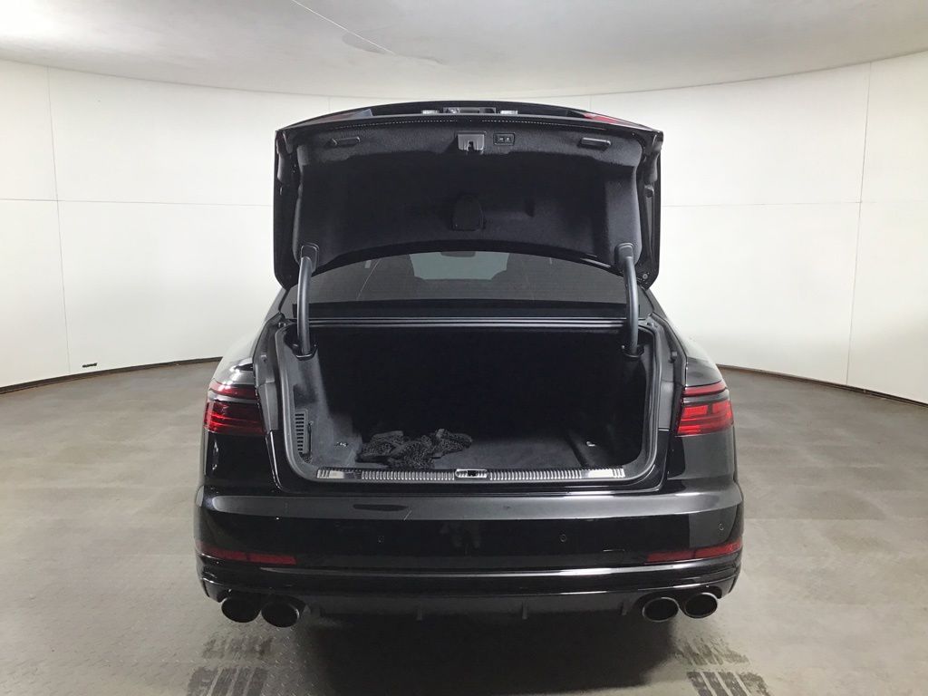 Used 2020 Black Audi 4.0T image 18