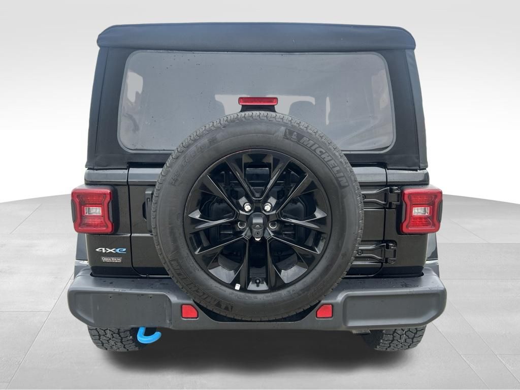 Used 2024 Jeep Wrangler SUV