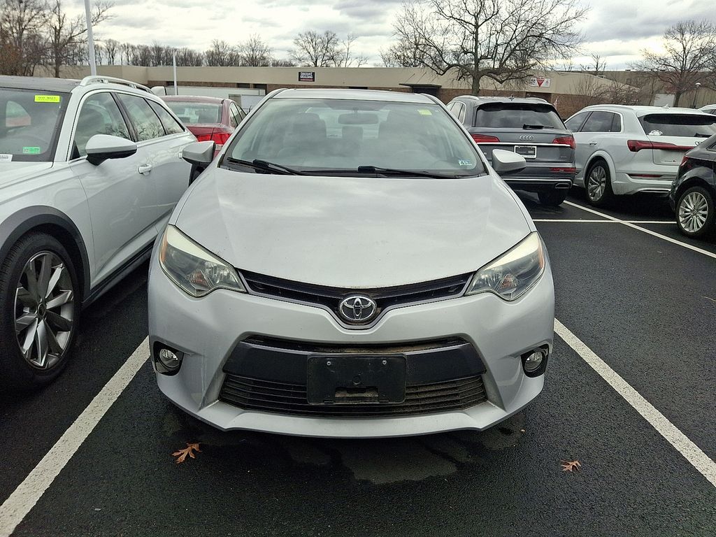 Thumbnail: 2015 Toyota Corolla - 2