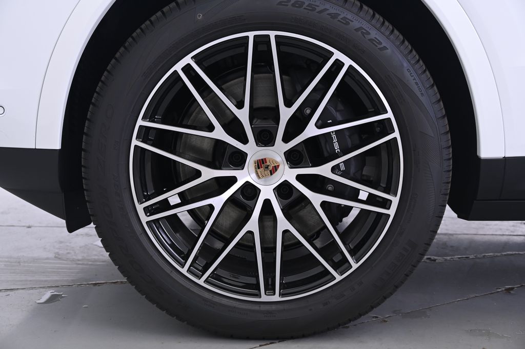 Thumbnail: 2025 Porsche Cayenne - 11