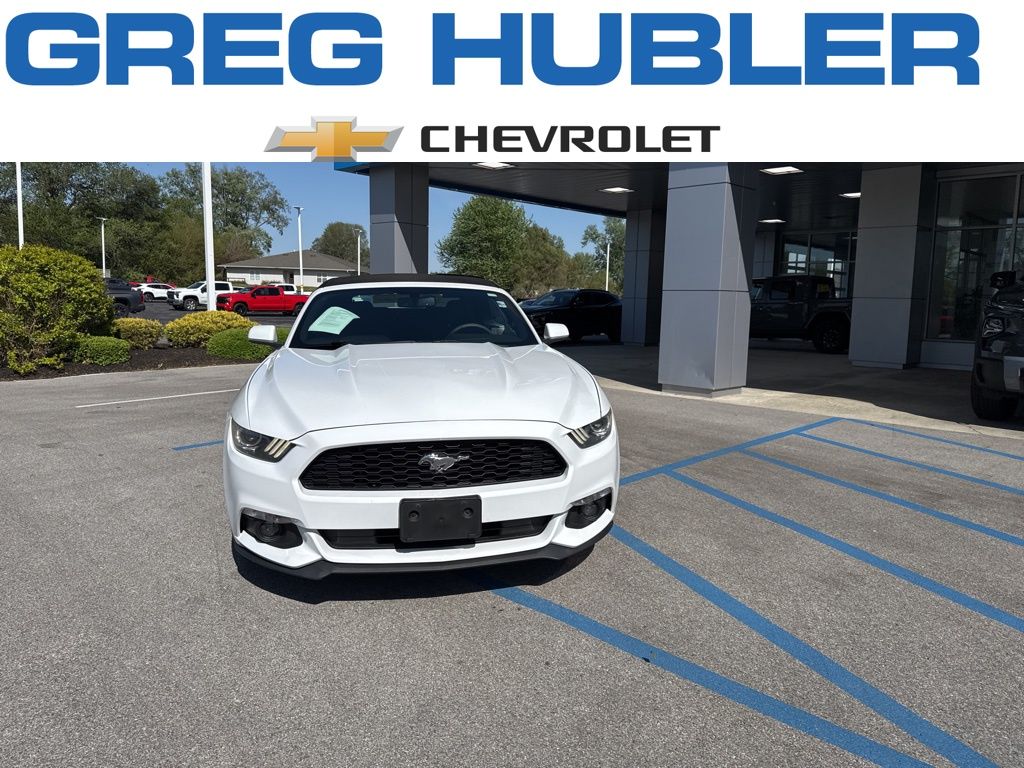 Oxford White 2015 Ford Mustang V6 Convertible RWD Convertible Rear-Wheel Drive 6-Speed Automatic