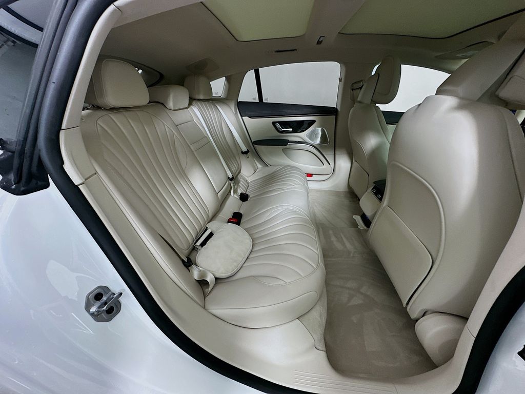 Thumbnail: 2022 Mercedes-Benz EQS - 28