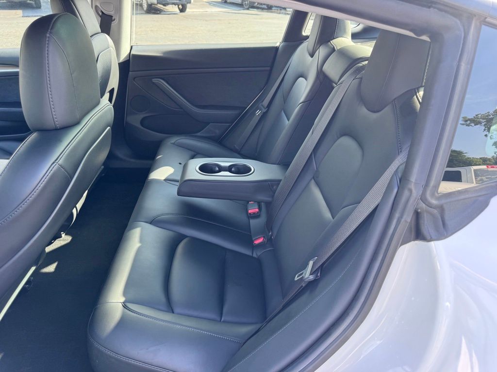 TeslaModel 328