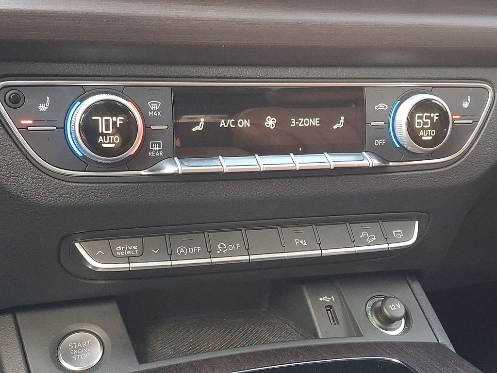 Thumbnail: 2023 Audi Q5 - 16