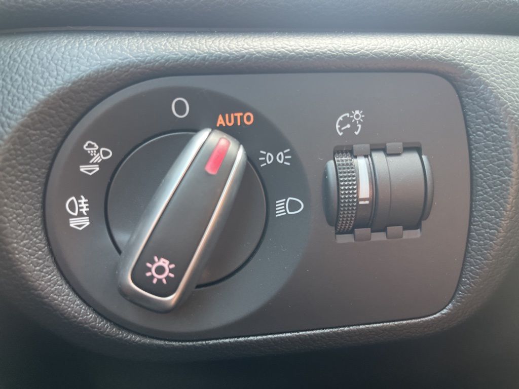 Thumbnail: 2017 Audi Q3 - 21