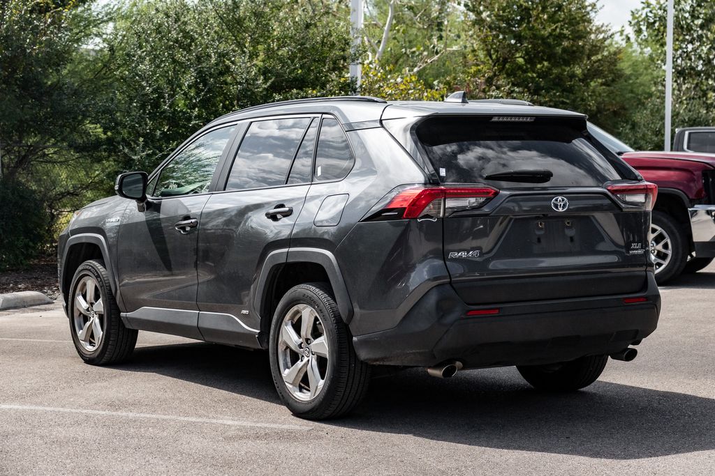 2021 Toyota RAV4 Hybrid XLE Premium 5