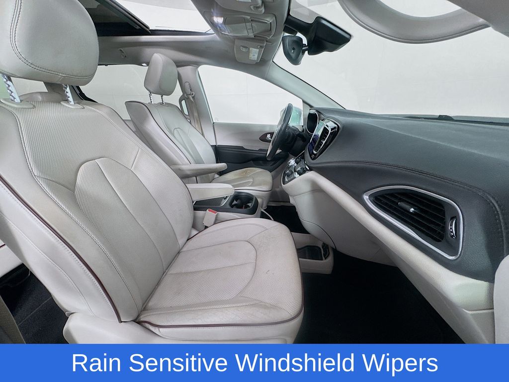 Used Car 2019 Chrysler Pacifica  Limited For Sale Under $20,000 In Austin, Texas