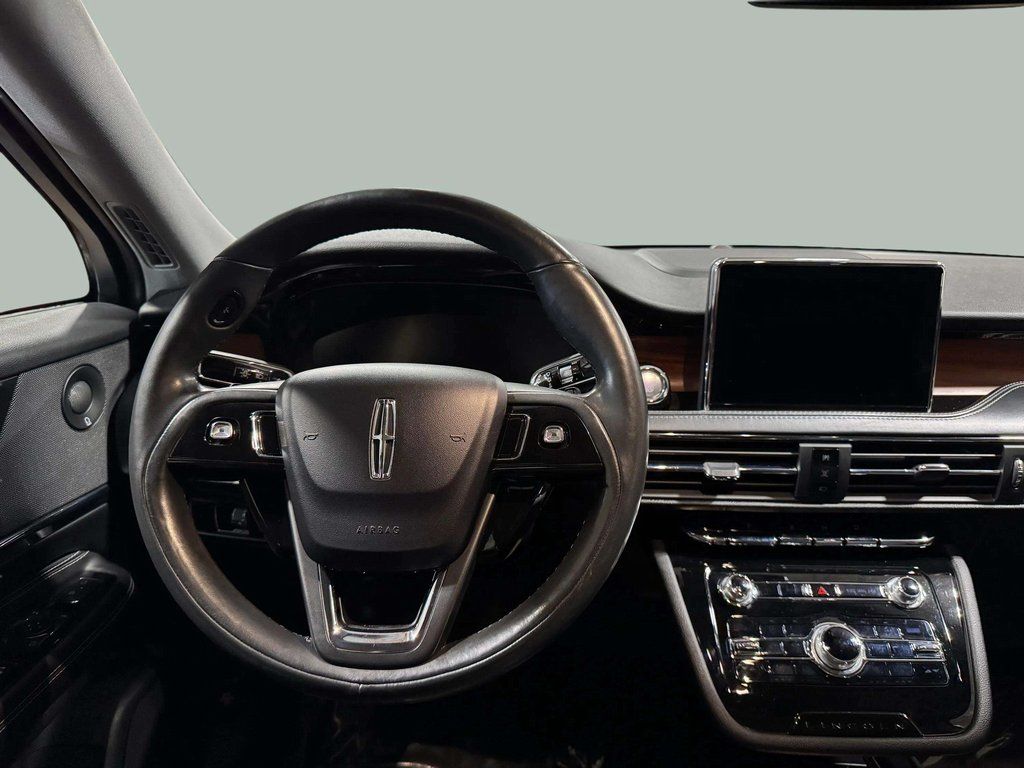 Used 2020 Red Carpet Lincoln Reserve image 22