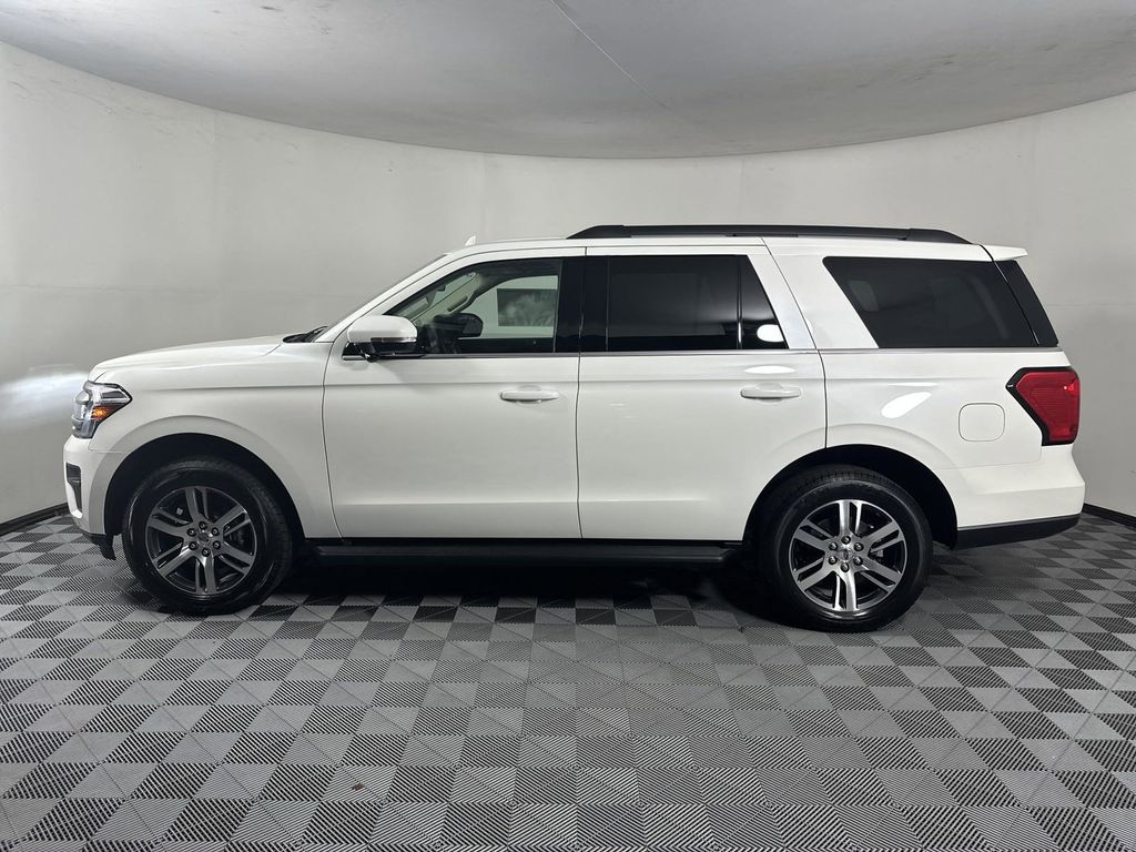 2024 Ford Expedition XLT 4