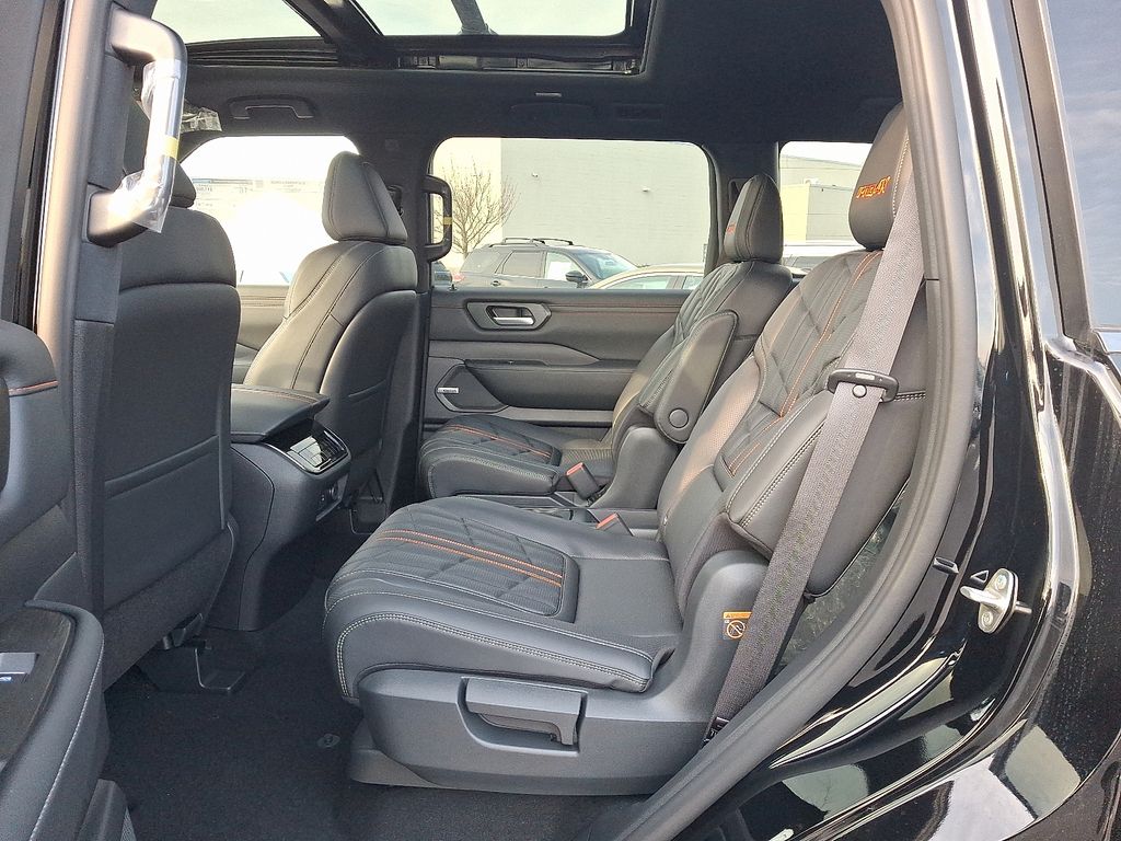 Thumbnail: 2026 Nissan Armada - 5
