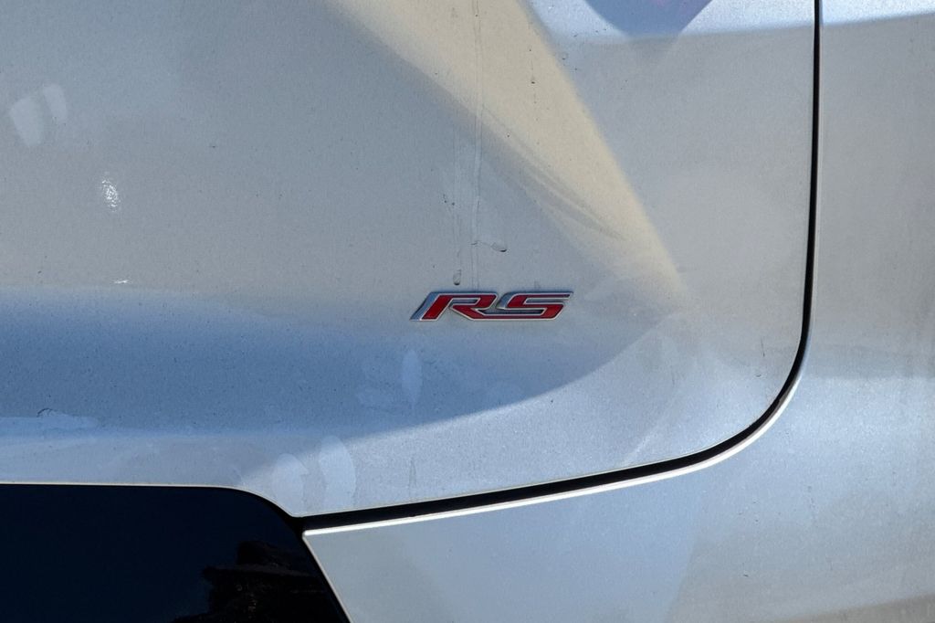 Used 2021 Silver Ice Metallic Chevrolet RS image 7
