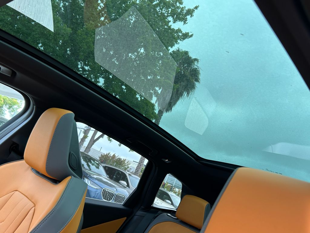 Thumbnail: 2025 BMW X3 - 16