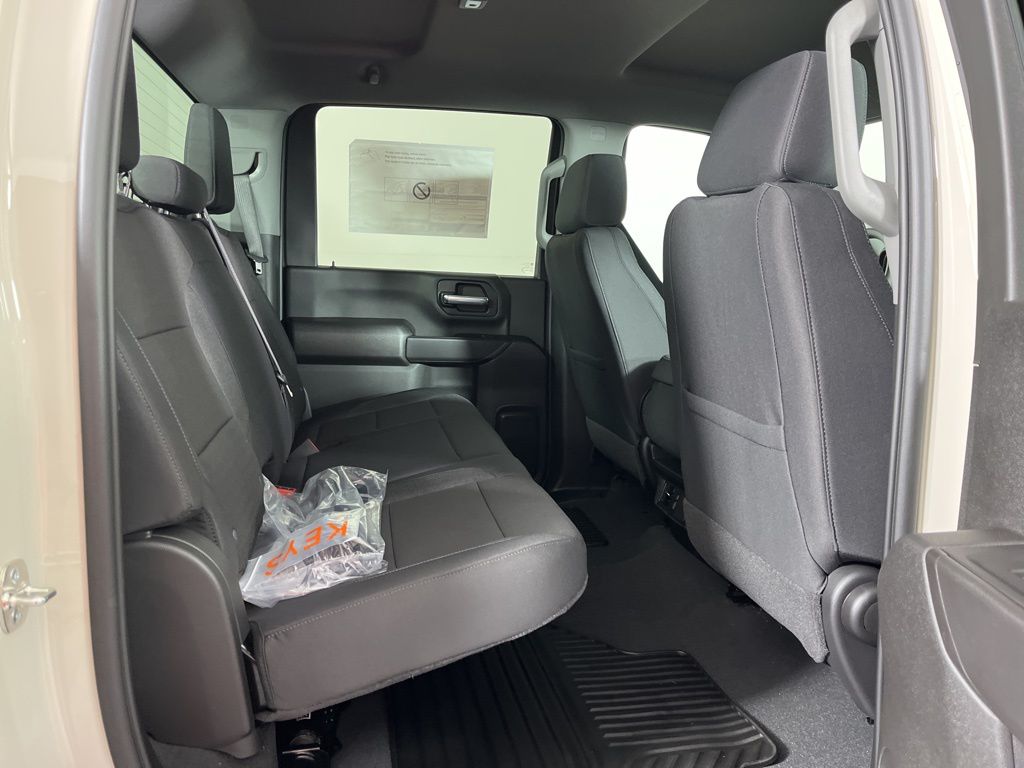 Thumbnail: 2026 Chevrolet Silverado 2500 - 15