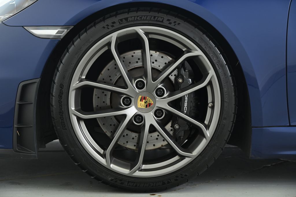 2021 Porsche   20