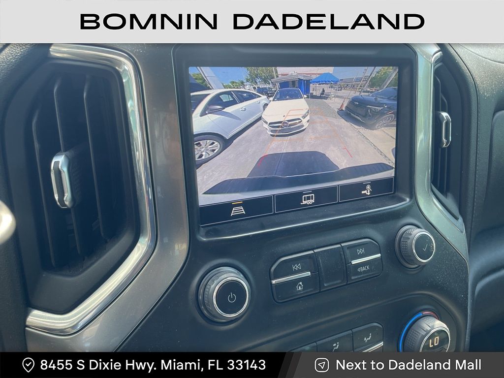 2023 Chevrolet Silverado 3500HD LT photo