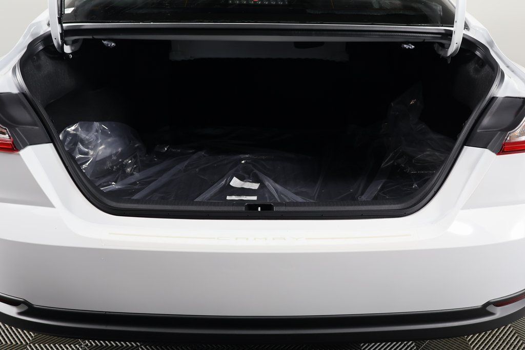 Thumbnail: 2026 Toyota Camry - 10