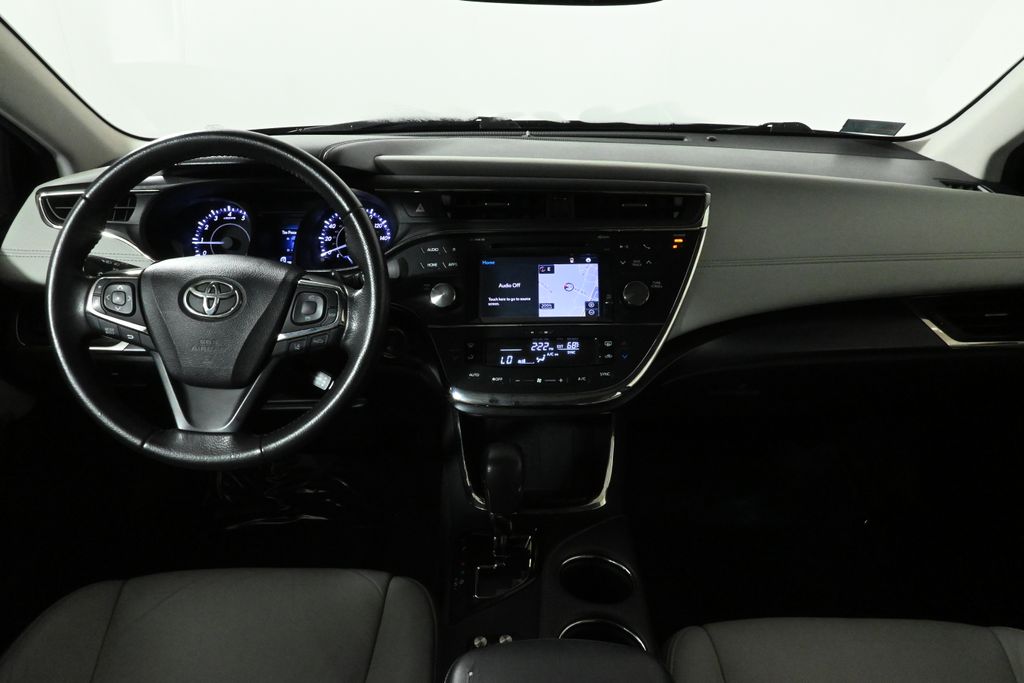 Thumbnail: 2017 Toyota Avalon - 18