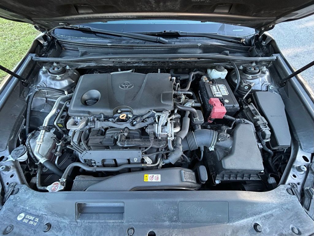 Thumbnail: 2019 Toyota Camry - 11