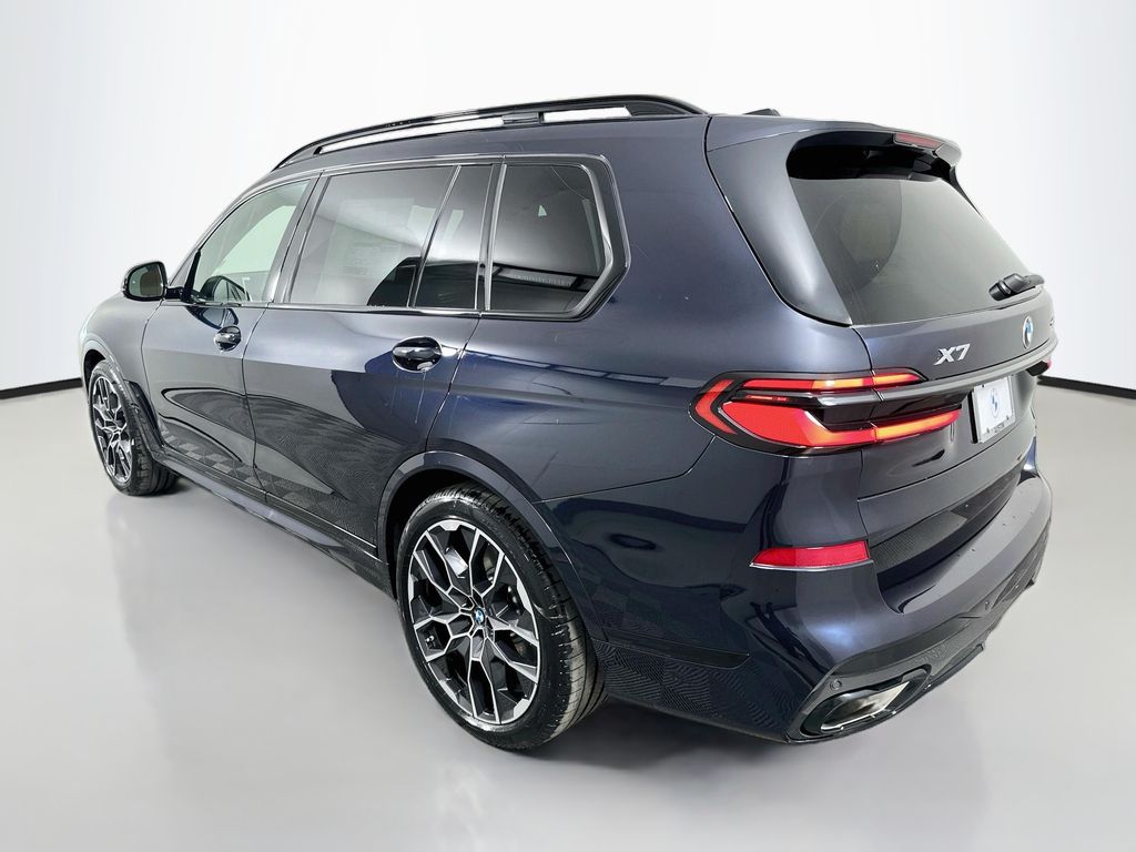 Thumbnail: 2027 BMW X7 - 7