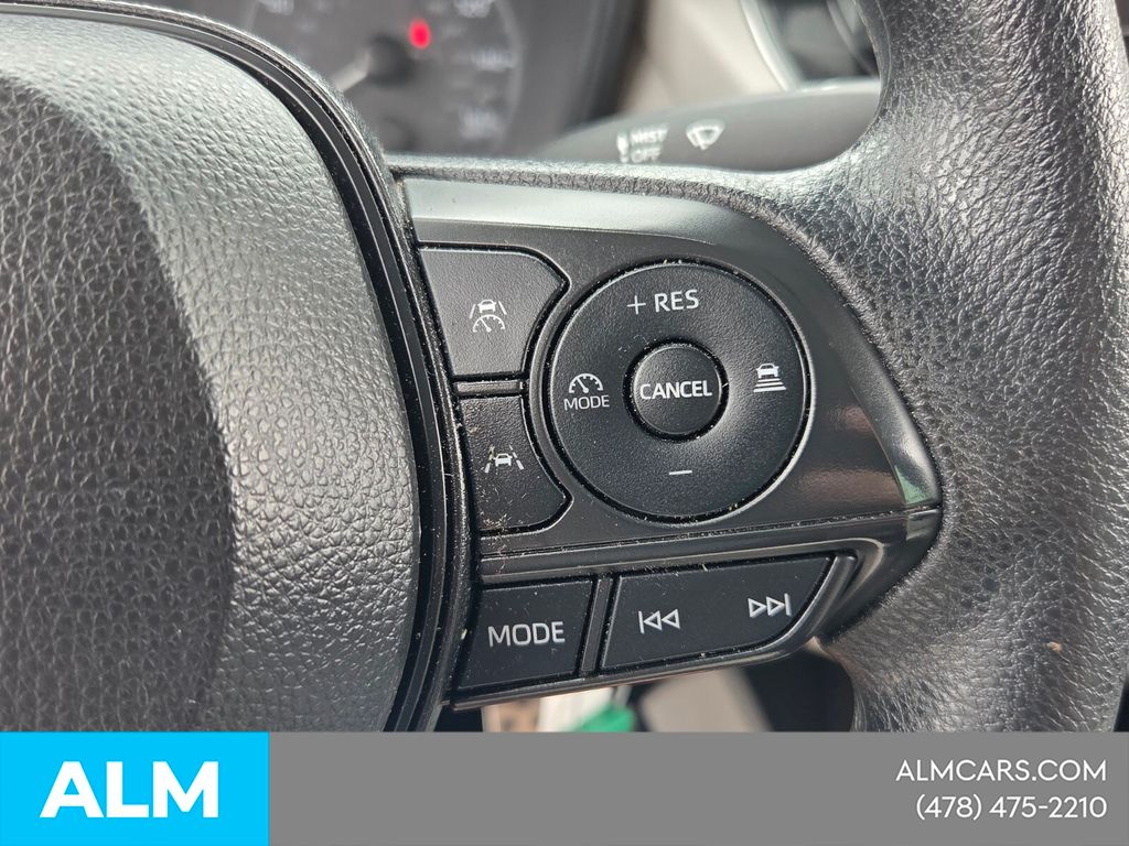 Used 2024 Black Toyota L image 25