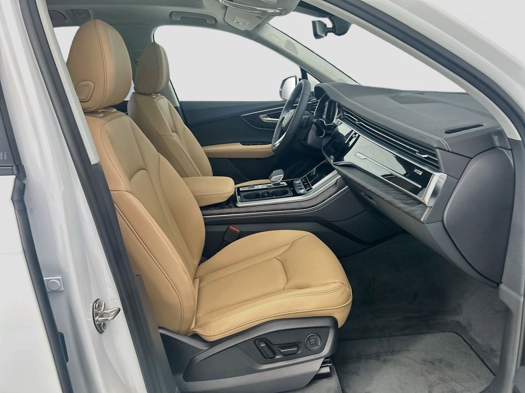 Thumbnail: 2026 Audi Q7 - 19