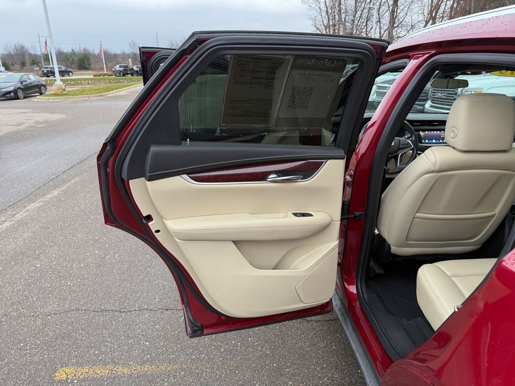 2019 Cadillac XT5 Luxury 17