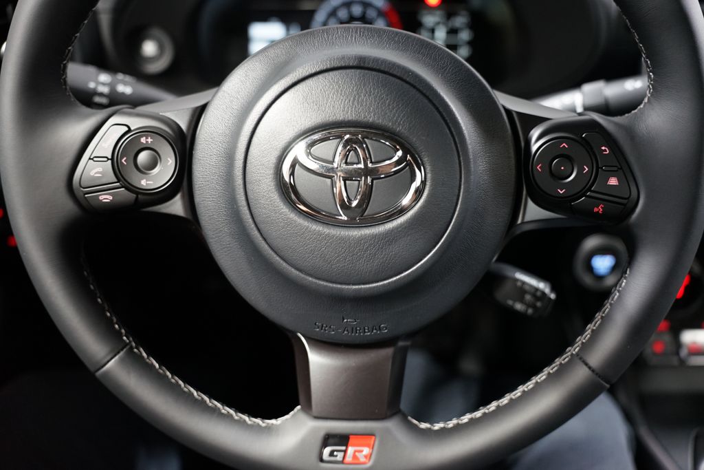2025 Toyota GR86 Premium 12