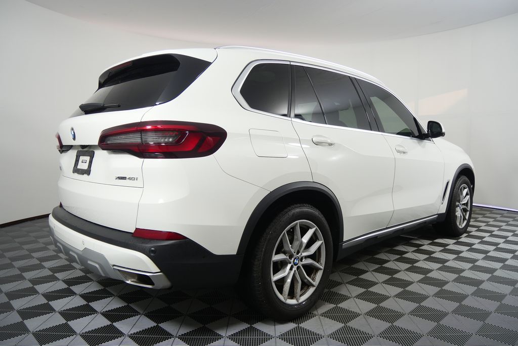 Thumbnail: 2023 BMW X5 - 3