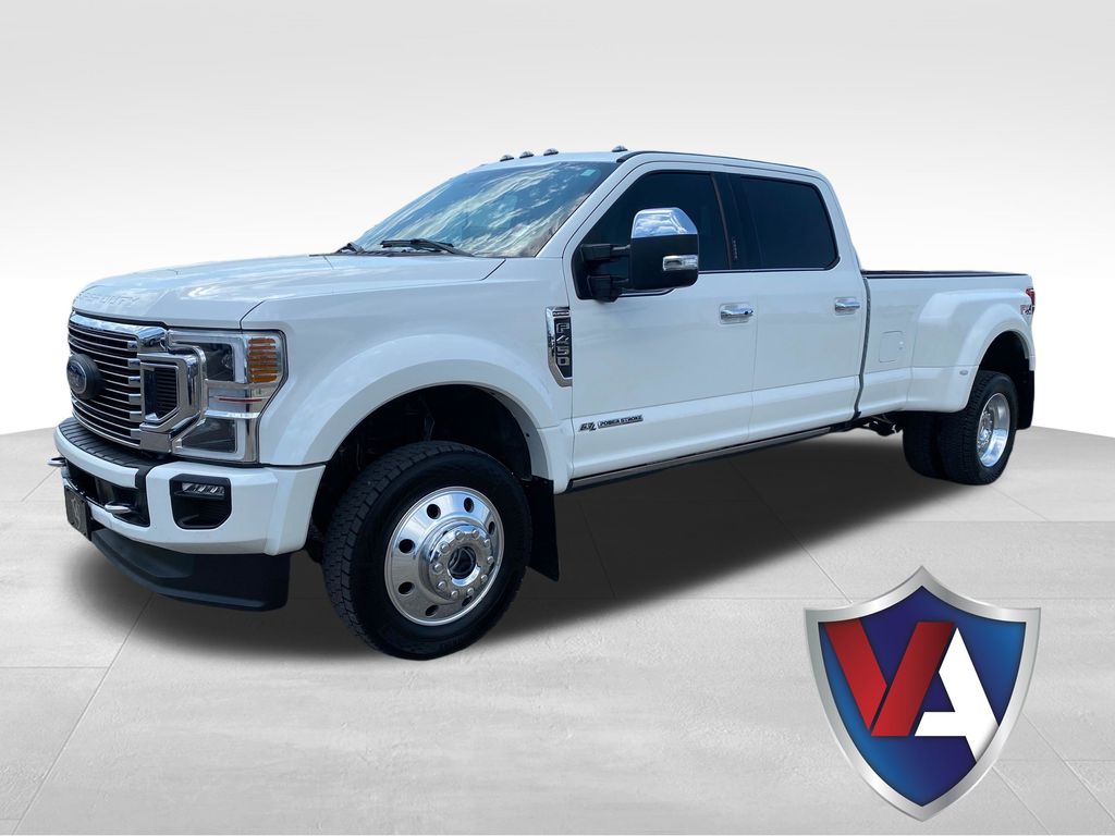 White Metallic 2022 Ford F-450 Super Duty Pickup Truck Four-Wheel Drive Automatic