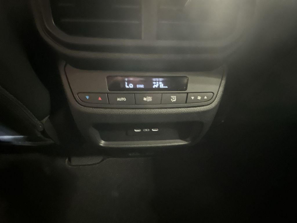 new 2025 Honda Pilot car, priced at $48,280