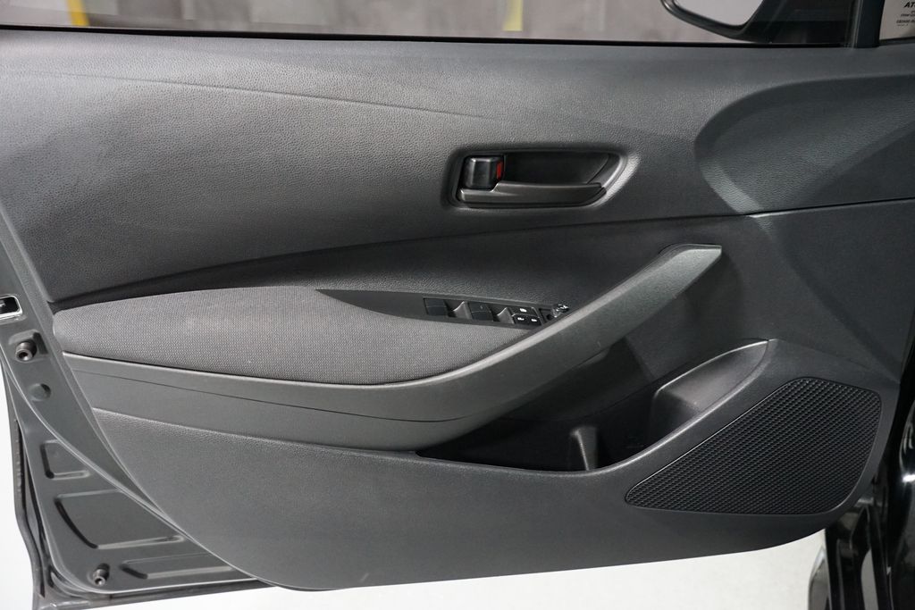 Thumbnail: 2022 Toyota Corolla - 26