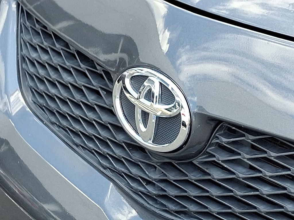 Thumbnail: 2010 Toyota Corolla - 28