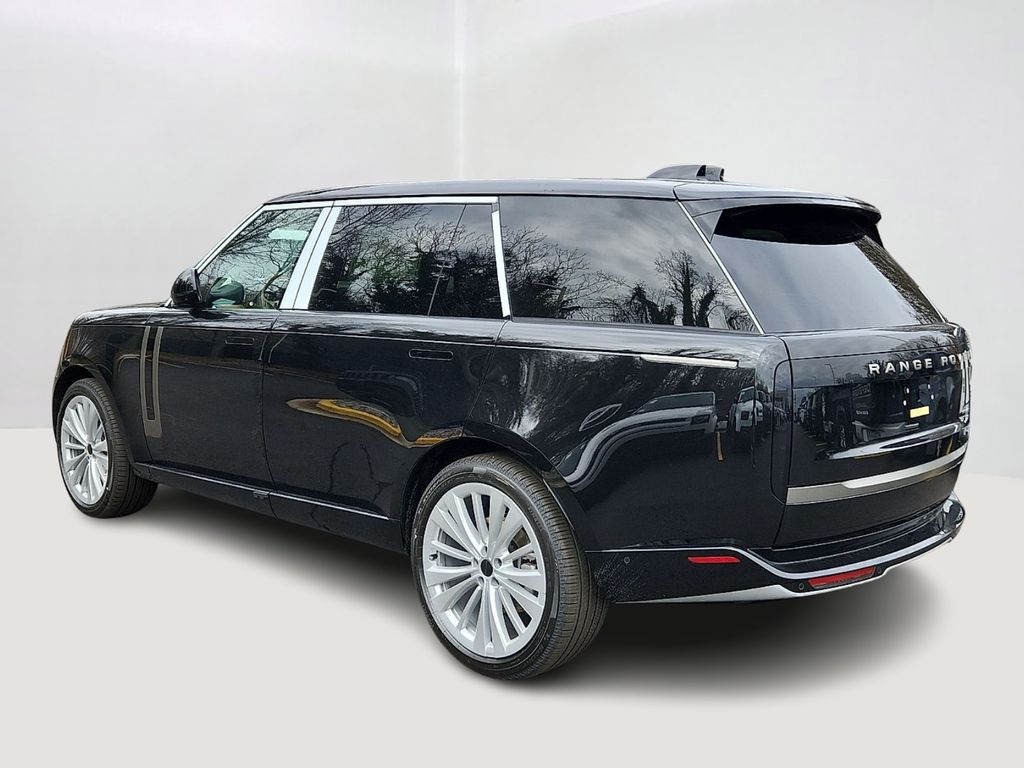 Thumbnail: 2026 Land Rover Range Rover - 4
